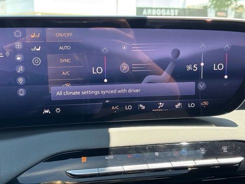 New 2026 Buick Enclave Sport Touring w/ Power Package FWD image 34