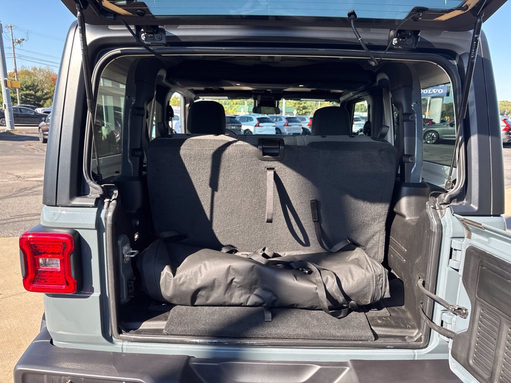 Used 2024 Jeep Wrangler Sport AWD/4WD image 40