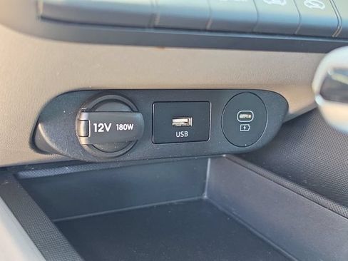 Used 2024 Hyundai Elantra SEL FWD image 26