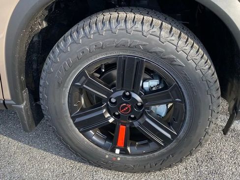 New 2025 Nissan Rogue SV image 11