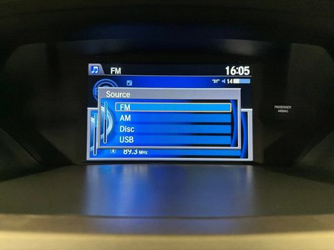 Used 2016 Honda Odyssey EX image 9