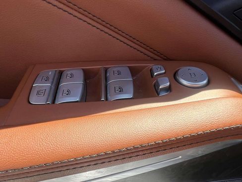 Used 2024 BMW X7 xDrive40i w/ Executive Package AWD/4WD image 19