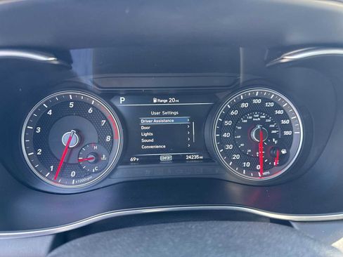 Used 2021 Genesis G70 3.3T RWD image 33