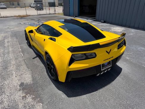 Used 2018 Chevrolet Corvette Z06 RWD image 71