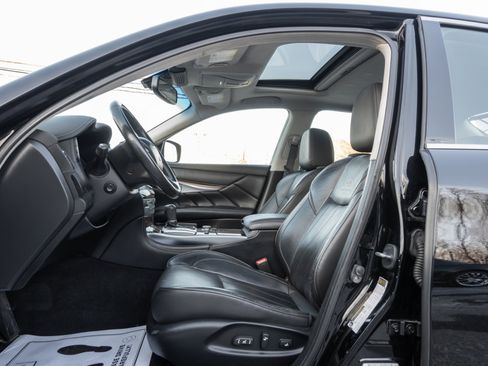 Used 2012 INFINITI M37 4dr Sdn AWD w/ Deluxe Touring Pkg image 2