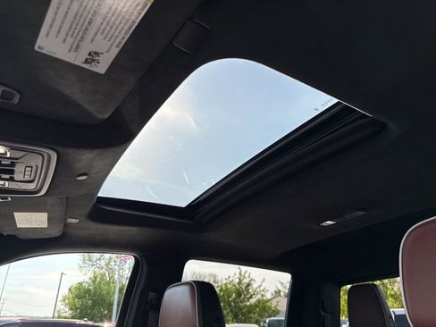 Used 2024 GMC Sierra 1500 Denali Ultimate AWD/4WD image 16