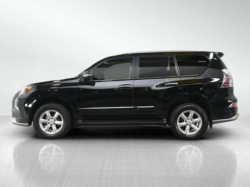 Used 2019 Lexus GX 460 image 2