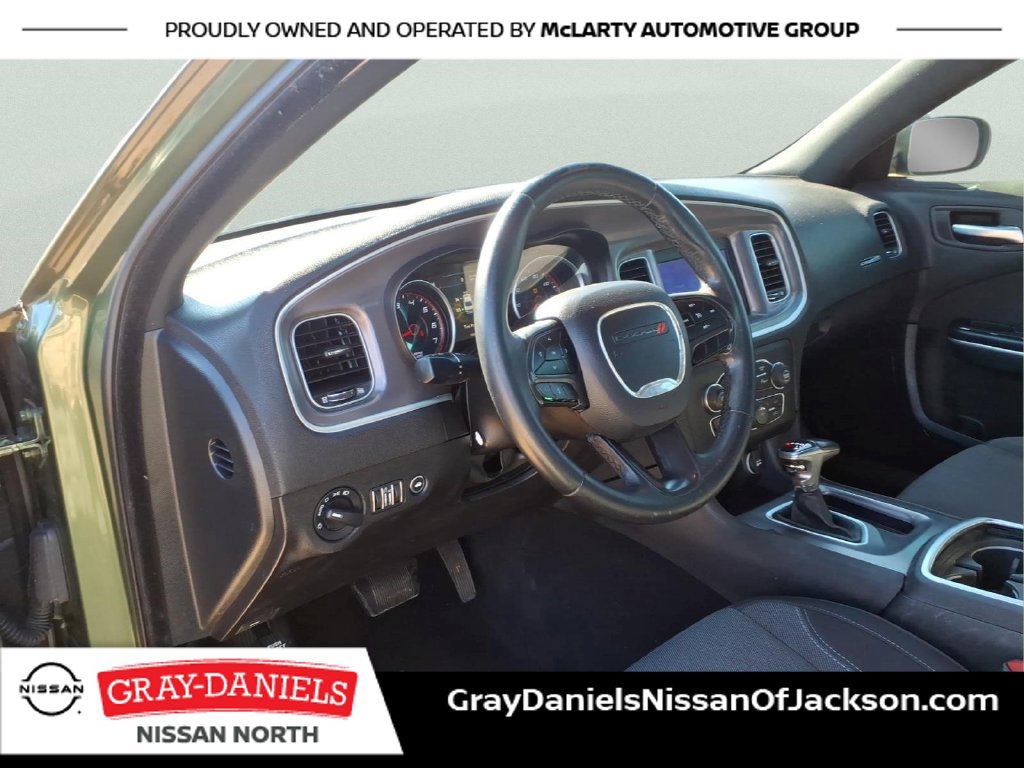 Used 2019 Dodge Charger SXT RWD image 9