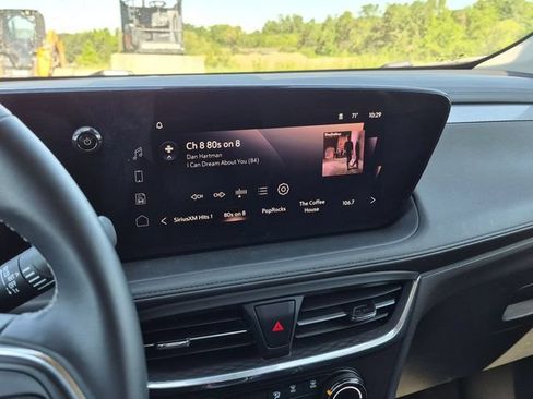 Used 2025 Buick Encore GX Preferred FWD image 23