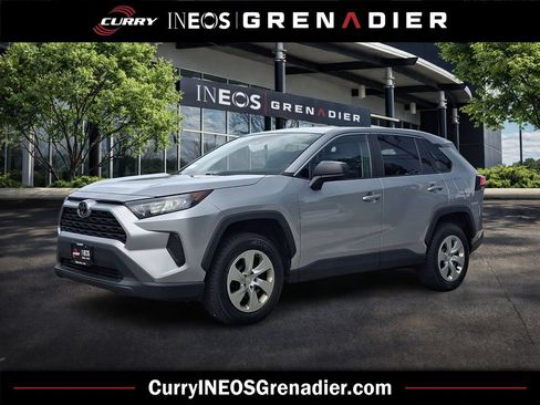 Used 2022 Toyota RAV4 LE AWD/4WD image 1