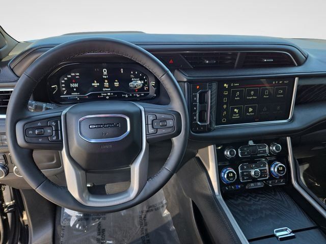 Used 2024 GMC Yukon Denali AWD/4WD image 19