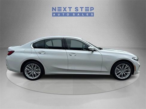 Used 2024 BMW 330i xDrive Sedan w/ Convenience Package image 9