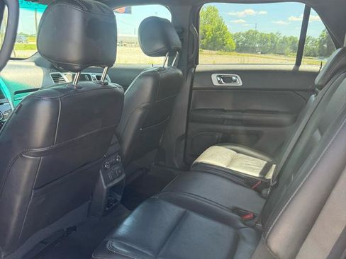Used 2014 Ford Explorer Limited w/ Equipment Group 301A AWD/4WD image 5
