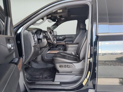Used 2019 Chevrolet Silverado 1500 High Country w/ Technology Package AWD/4WD image 14