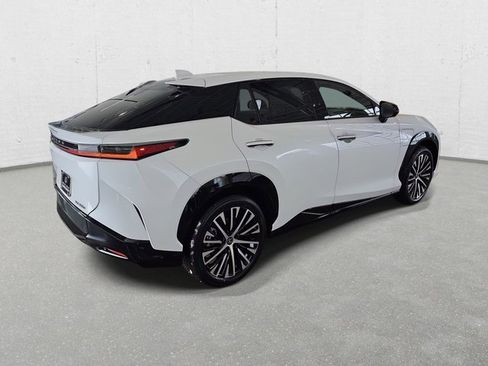 New 2026 Lexus RZ 350e 2WD w/ Technology Package image 5