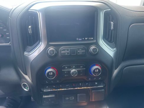 Used 2021 Chevrolet Silverado 1500 LTZ w/ LTZ Premium Package AWD/4WD image 7
