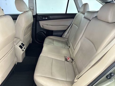 Used 2017 Subaru Outback 3.6R Limited image 25