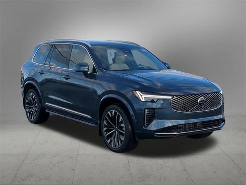 New 2026 Volvo XC90 B6 Plus w/ Protection Package Premier image 8