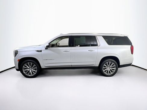 Used 2022 GMC Yukon XL Denali image 8