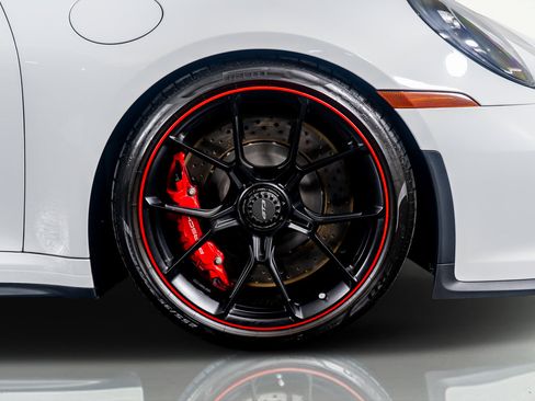 Used 2022 Porsche 911 GT3 image 7