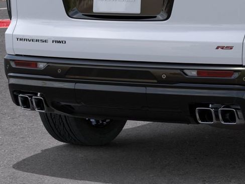 New 2026 Chevrolet Traverse RS w/ LPO, Floor Liner Package AWD/4WD image 14