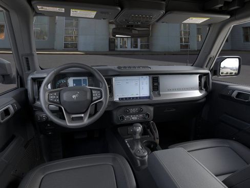 New 2025 Ford Bronco Badlands image 9