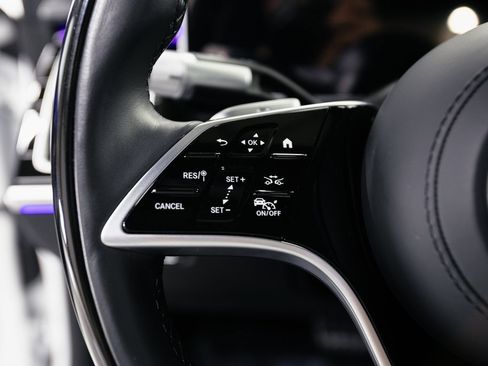 Used 2024 Mercedes-Benz S 580 4MATIC Sedan image 11