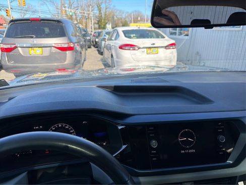 Used 2022 Volkswagen Taos SE image 22