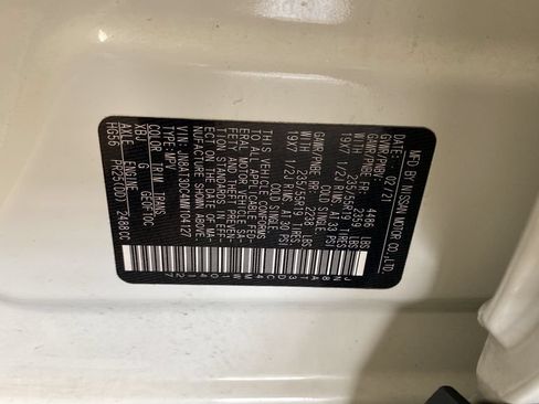 Used 2021 Nissan Rogue Platinum FWD image 28