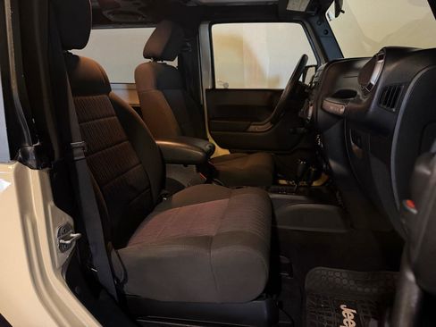 Used 2011 Jeep Wrangler Sport image 10