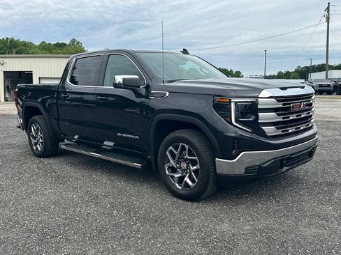 Used 2024 GMC Sierra 1500 SLE AWD/4WD image 4