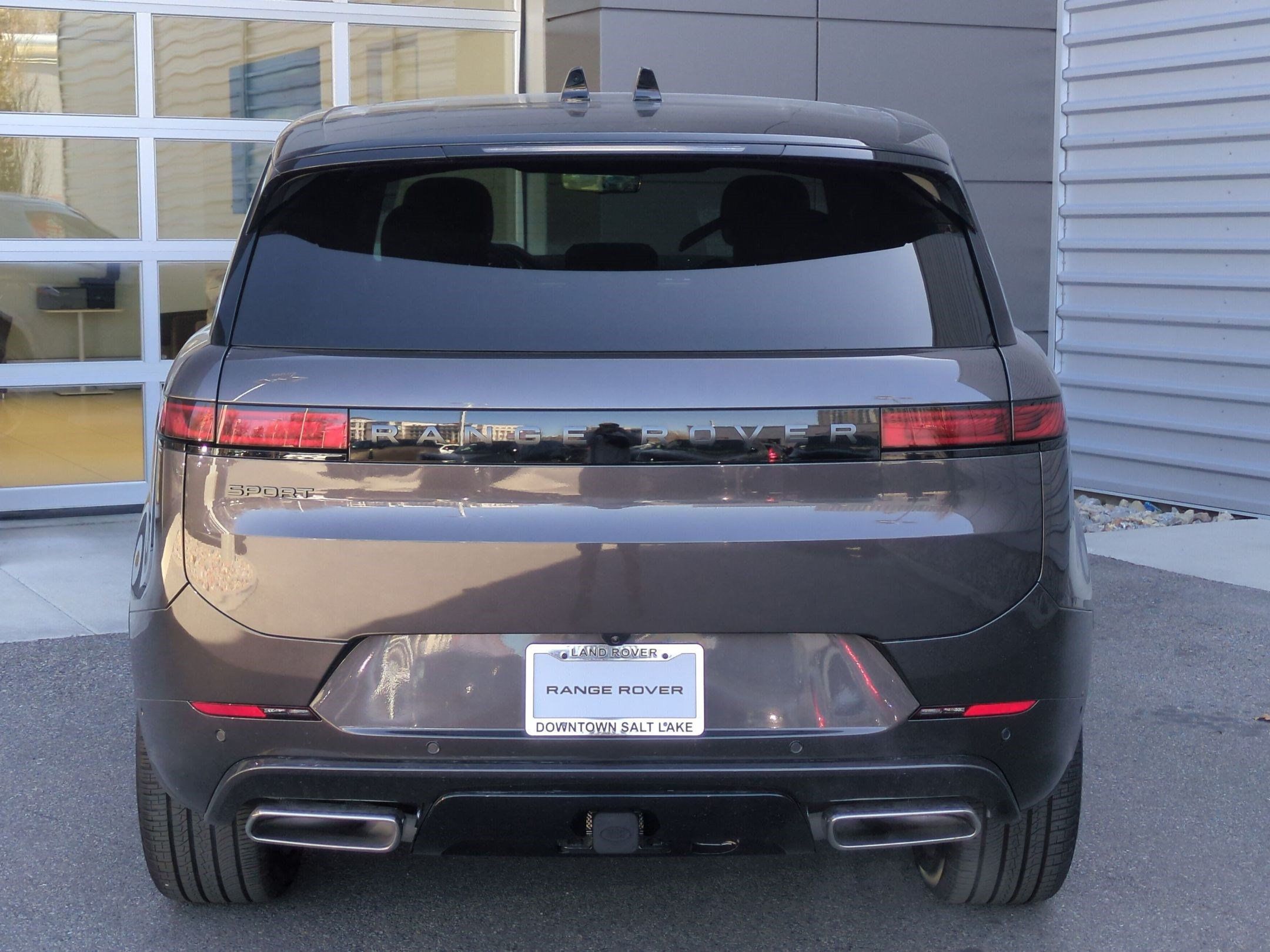 New 2026 Land Rover Range Rover Sport Dynamic SE AWD/4WD image 6