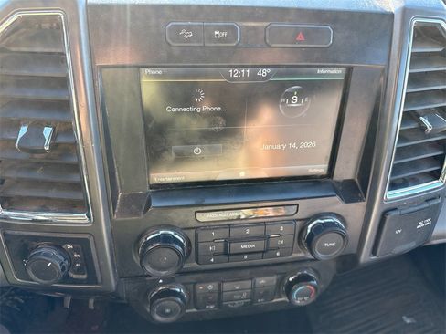 Used 2015 Ford F150 XLT w/ Equipment Group 302A Luxury image 16