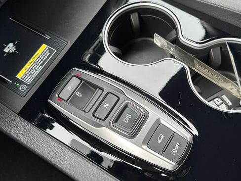 Used 2025 Honda Passport Black Edition image 12