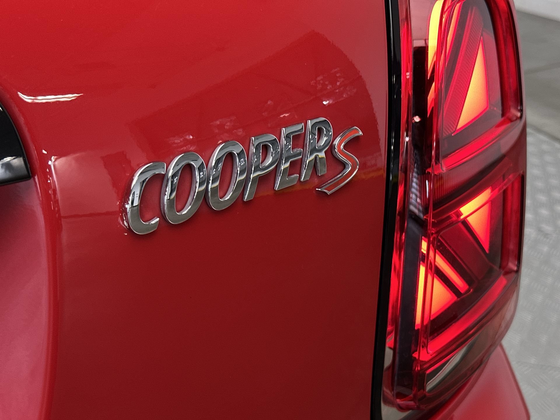 Certified 2024 MINI Cooper Countryman S w/ Signature Upholstery Package AWD/4WD image 25