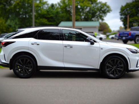 Used 2024 Lexus RX 350 AWD image 4