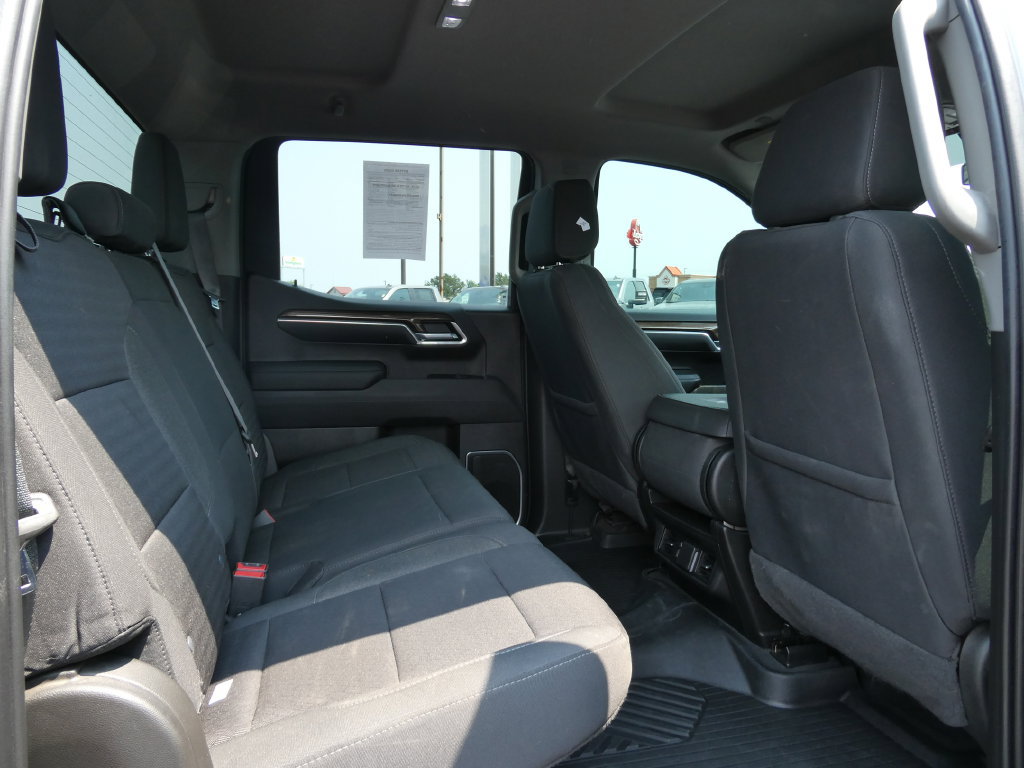 Certified 2022 Chevrolet Silverado 1500 RST AWD/4WD image 16