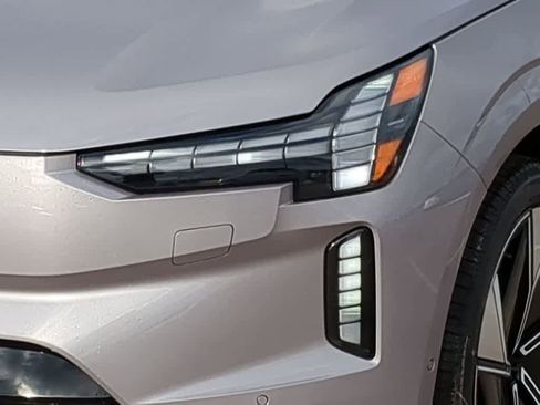 New 2026 Volvo EX90 Ultra image 10