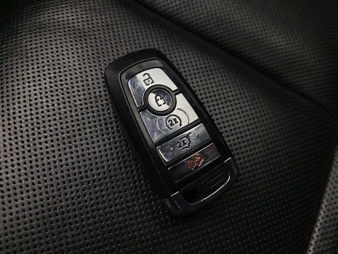 Used 2021 Lincoln Aviator Reserve RWD image 32