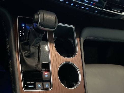 Used 2024 Toyota Sienna XLE image 20