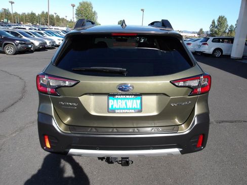 Used 2020 Subaru Outback Limited w/ Popular Package #2 AWD/4WD image 4