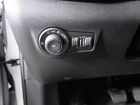 Used 2024 Jeep Compass Trailhawk AWD/4WD image 25