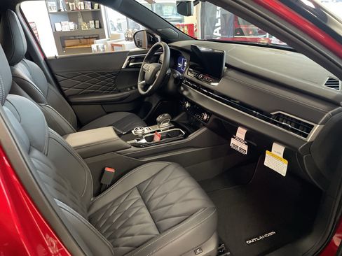 New 2026 Mitsubishi Outlander 4WD Plug-In Hybrid image 17
