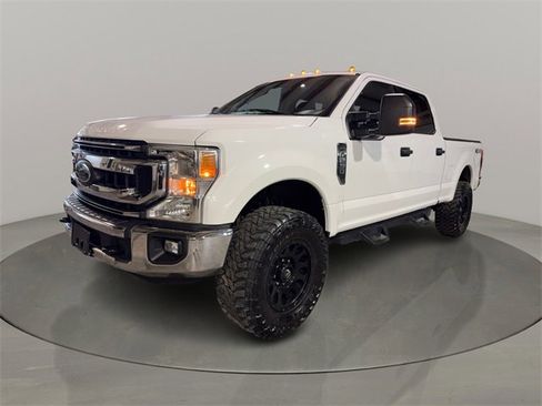 Used 2020 Ford F250 XLT w/ XLT Value Package image 3