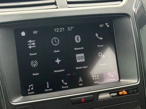 Used 2019 Ford Explorer XLT w/ Equipment Group 202A image 20