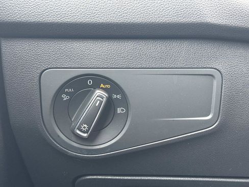 Used 2022 Volkswagen Tiguan SEL R-Line image 26