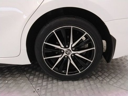 Used 2024 Toyota Camry SE image 20