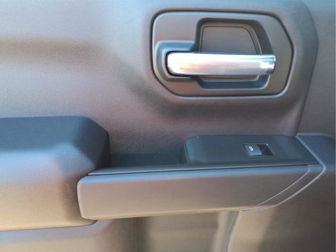 New 2026 Chevrolet Silverado 1500 Custom Trail Boss w/ LPO, Dark Essentials Package image 8