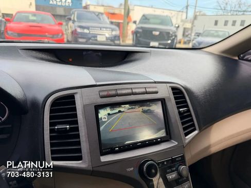 Used 2012 Toyota Venza XLE image 10