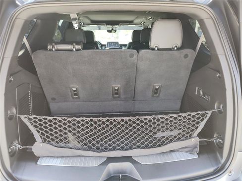 Used 2021 Chevrolet Tahoe Premier w/ Premium Package image 7